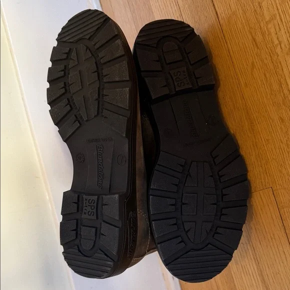 Blundstone Rustic Brown Chelsea Boots - Picture 4 of 6